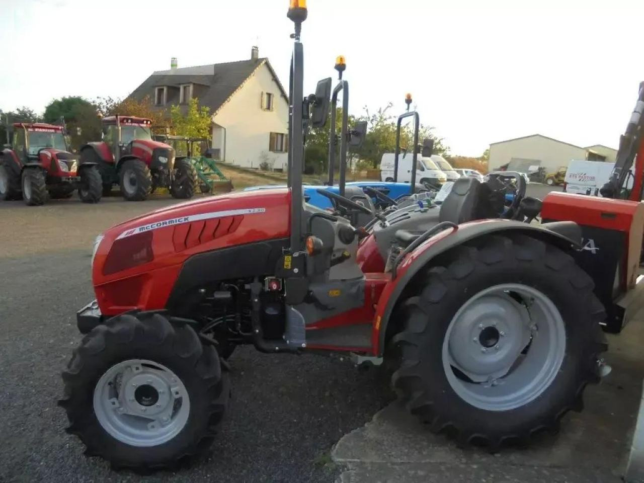 McCormick x2-55 - Tractor: afbeelding 2 McCormick x2-55 - Tractor: afbeelding 2