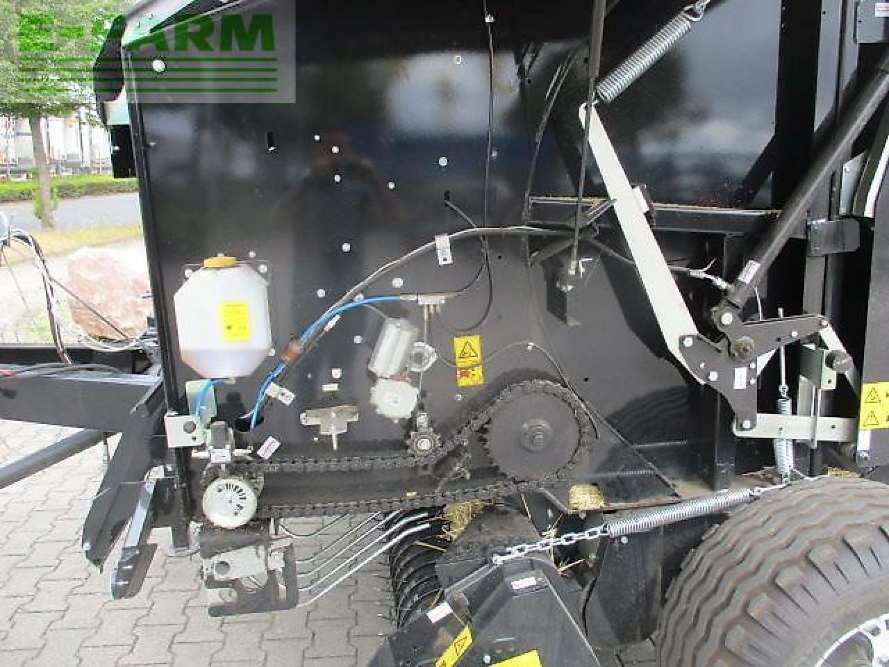 New Holland br 150 utility - Vierkante balenpers: afbeelding 4 New Holland br 150 utility - Vierkante balenpers: afbeelding 4