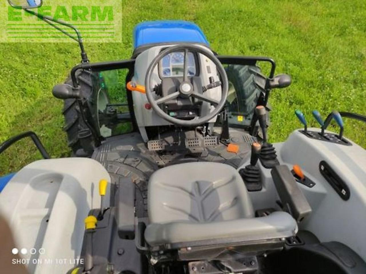 New Holland t4.75s traktor *aktionspreis* bis 30. juni *inkl.mwst S - Tractor: afbeelding 4 New Holland t4.75s traktor *aktionspreis* bis 30. juni *inkl.mwst S - Tractor: afbeelding 4