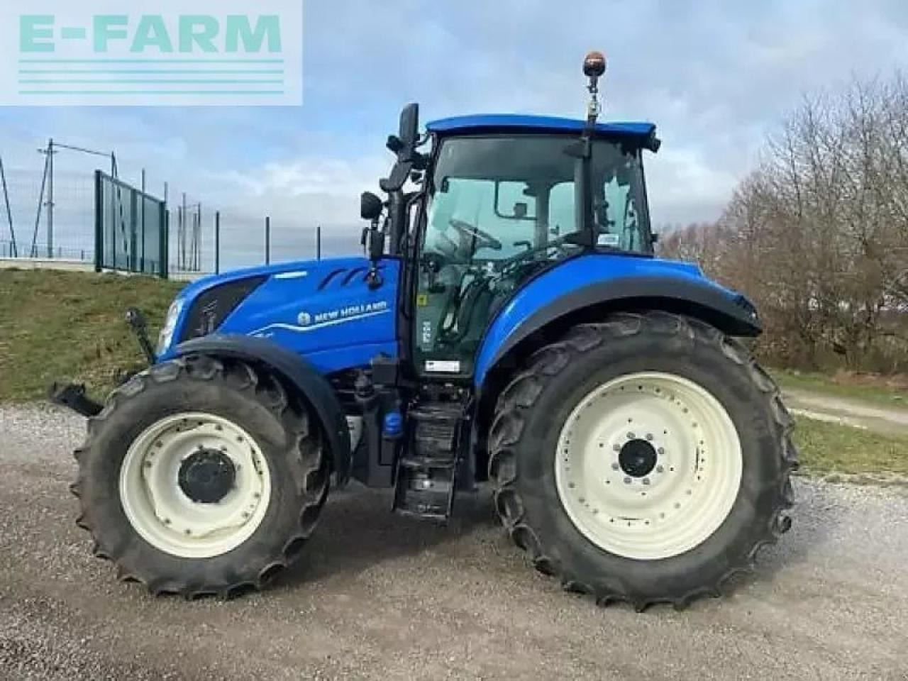 New Holland t5.120 electro command - Tractor: afbeelding 4 New Holland t5.120 electro command - Tractor: afbeelding 4