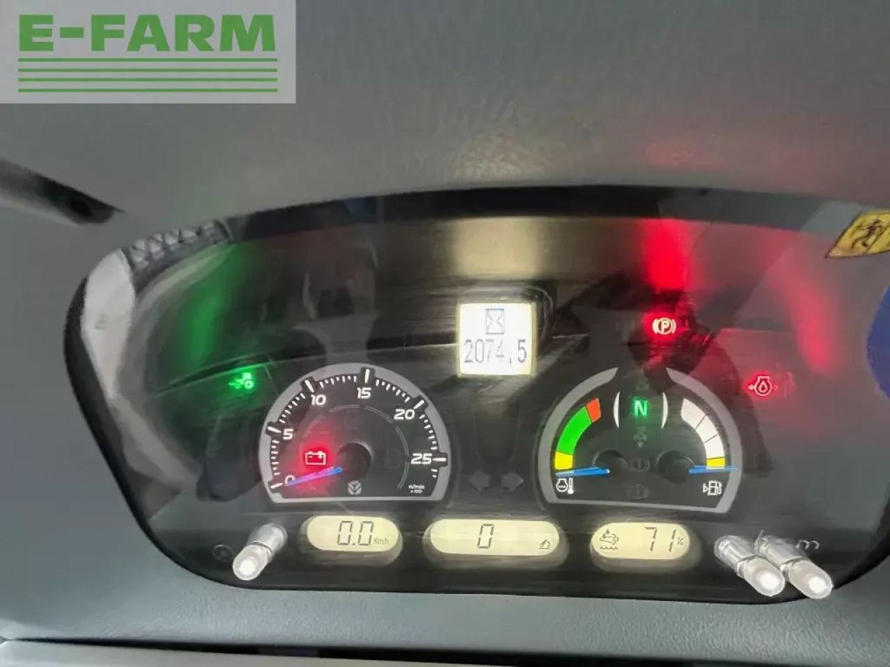 New Holland t7.210 classic - Tractor: afbeelding 3 New Holland t7.210 classic - Tractor: afbeelding 3