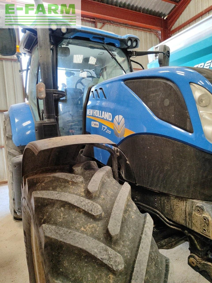 New Holland t7.210 pc classic - Tractor: afbeelding 2 New Holland t7.210 pc classic - Tractor: afbeelding 2