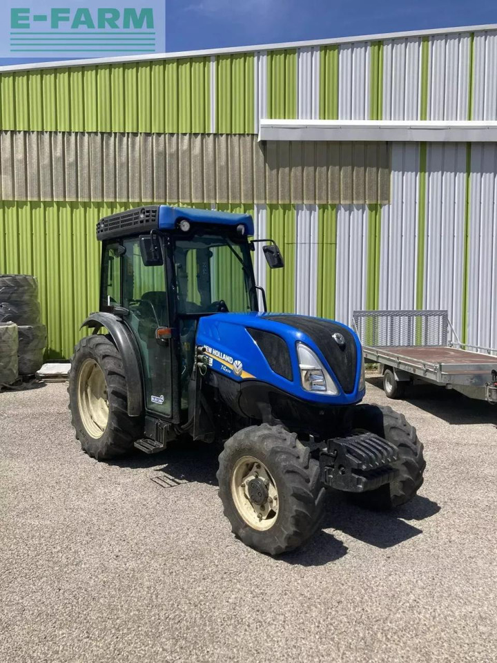 New Holland tracteur - Tractor: afbeelding 1 New Holland tracteur - Tractor: afbeelding 1