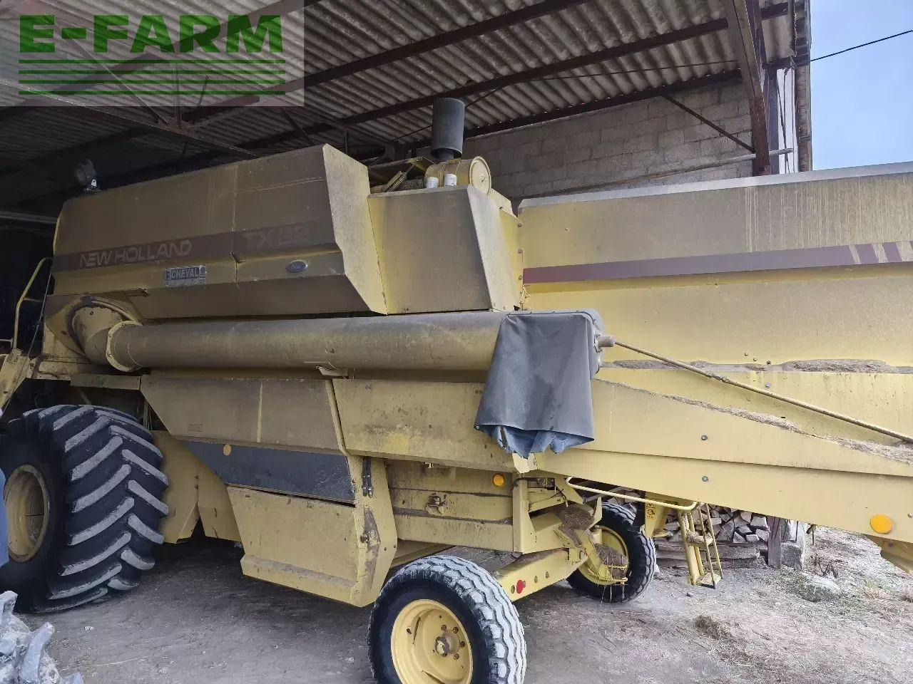 New Holland tx 32 - Maaidorser: afbeelding 1 New Holland tx 32 - Maaidorser: afbeelding 1