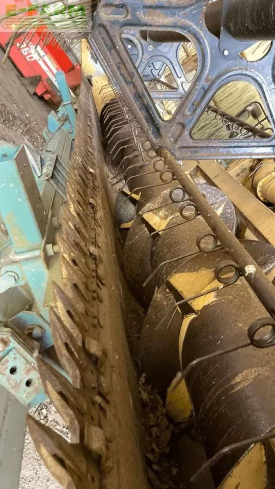 New Holland tx 67 - Maaidorser: afbeelding 4 New Holland tx 67 - Maaidorser: afbeelding 4