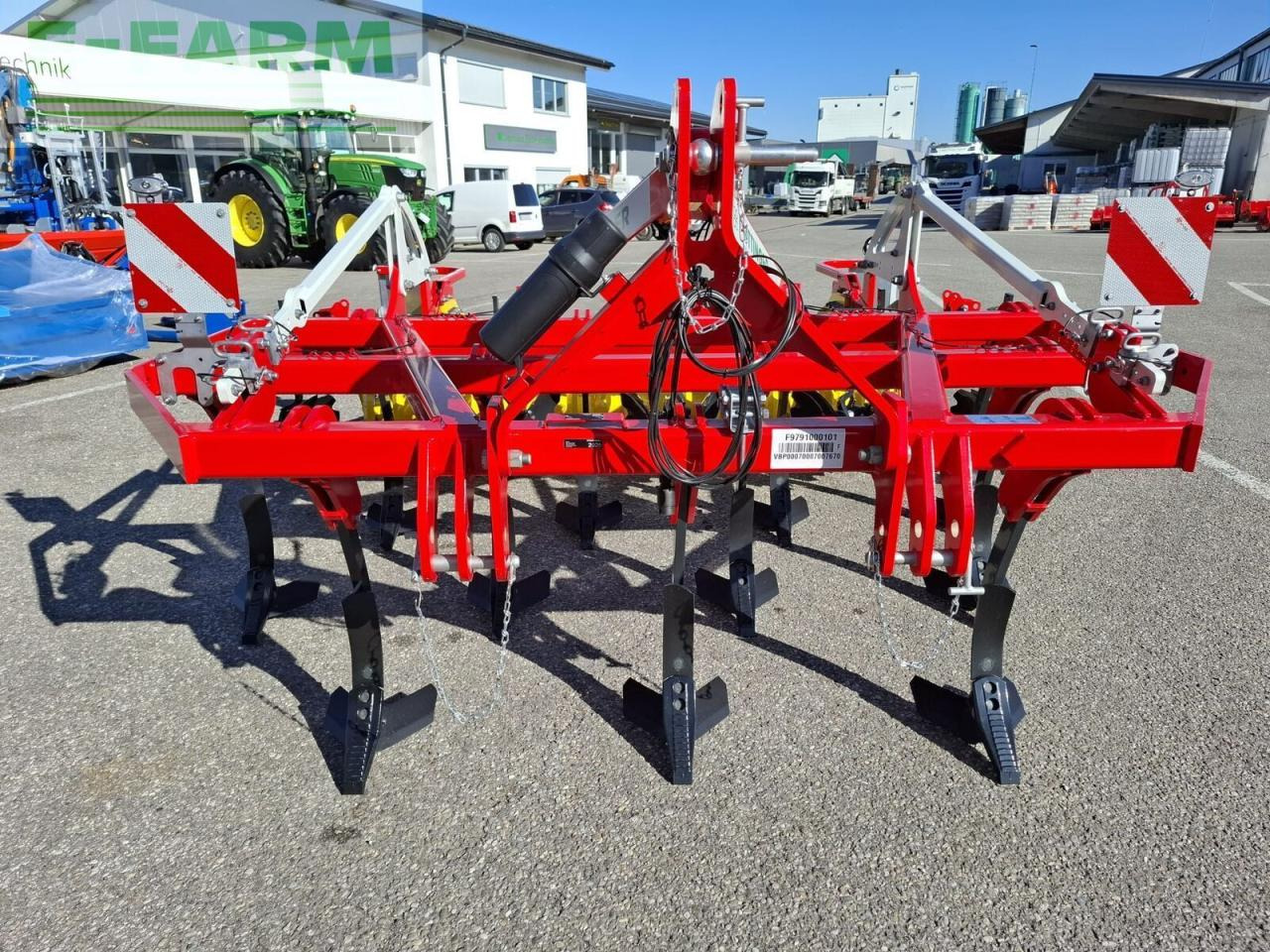 Pöttinger Synkro 3030 - Cultivator: afbeelding 4 Pöttinger Synkro 3030 - Cultivator: afbeelding 4