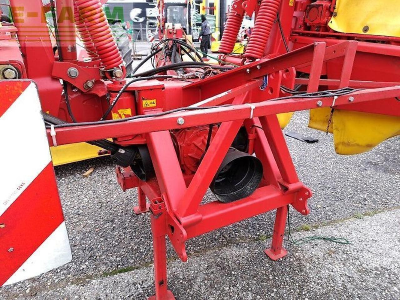 Pöttinger novacat 8600 - Maaimachine: afbeelding 5 Pöttinger novacat 8600 - Maaimachine: afbeelding 5