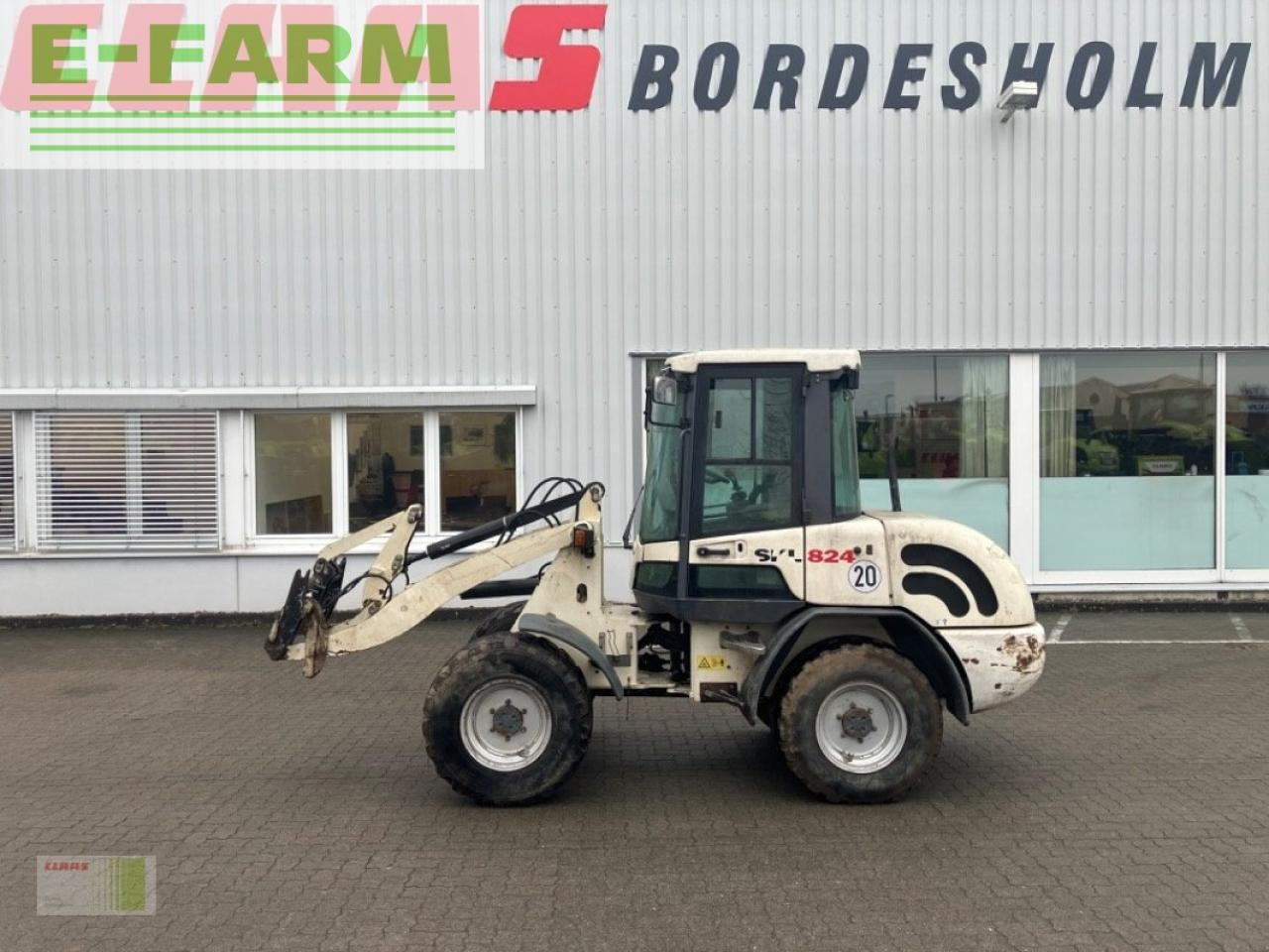 Schaeff skl 824 - Minigraafmachine: afbeelding 1 Schaeff skl 824 - Minigraafmachine: afbeelding 1