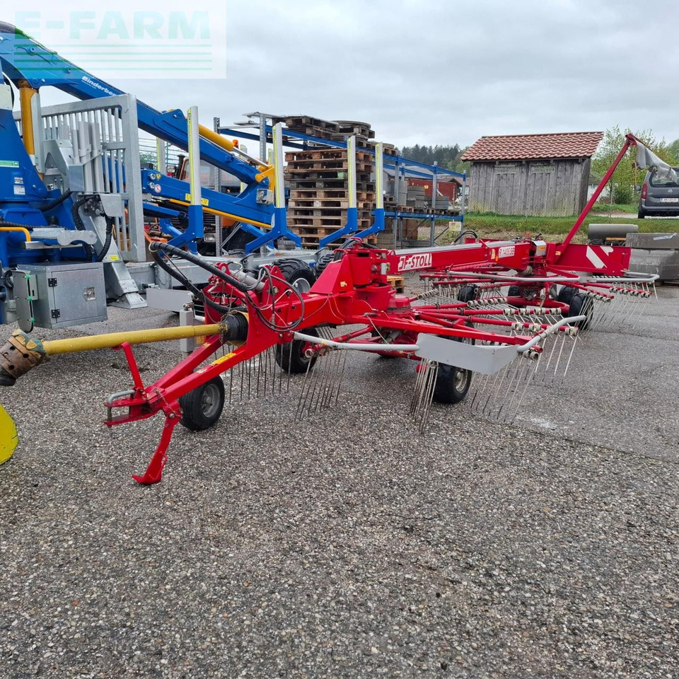 Stoll Wurmschwader / Schwader - Hooischudder: afbeelding 2 Stoll Wurmschwader / Schwader - Hooischudder: afbeelding 2