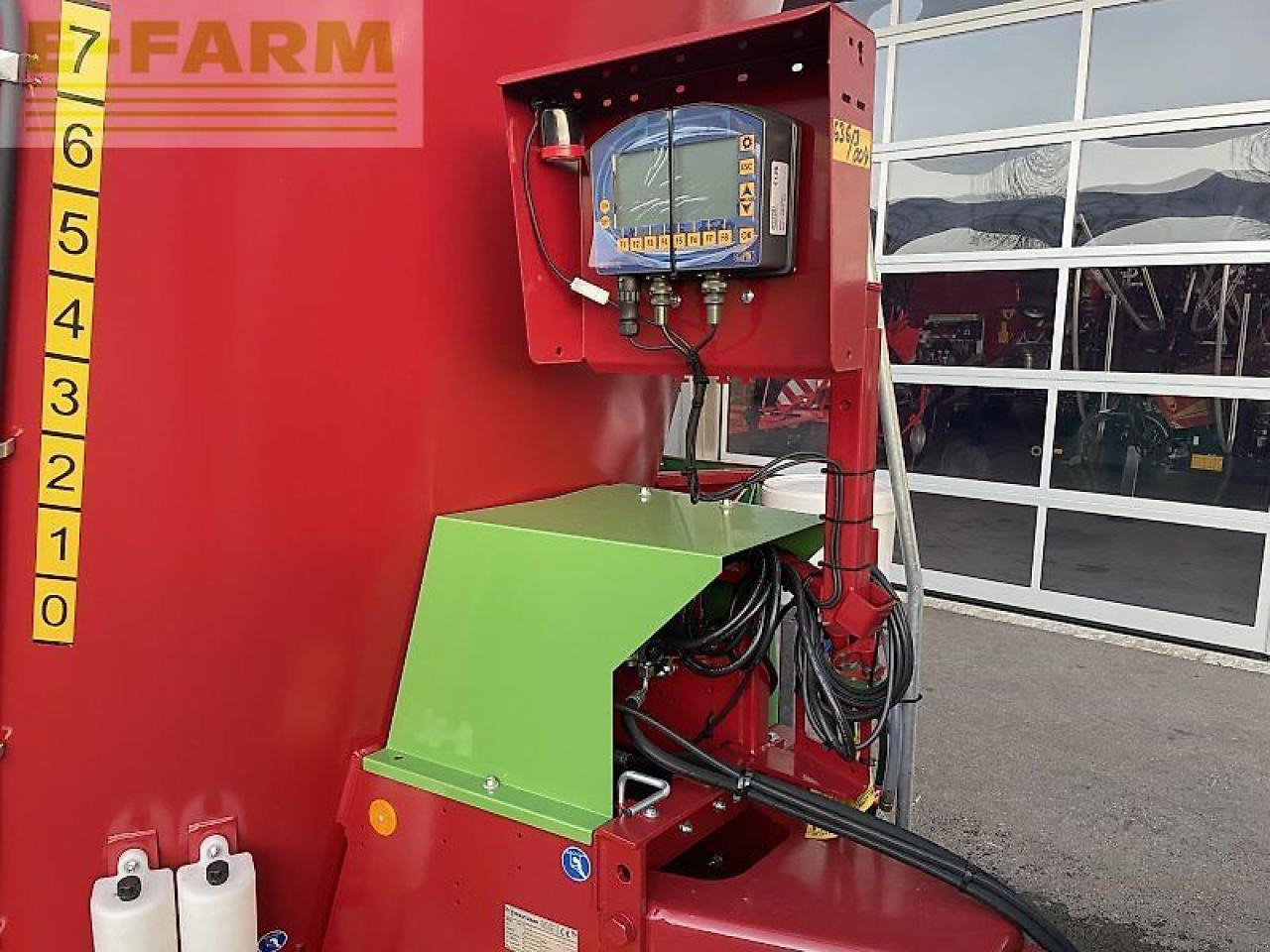Strautmann verti-mix 1500 double k - Veeteelt materiaal: afbeelding 2 Strautmann verti-mix 1500 double k - Veeteelt materiaal: afbeelding 2