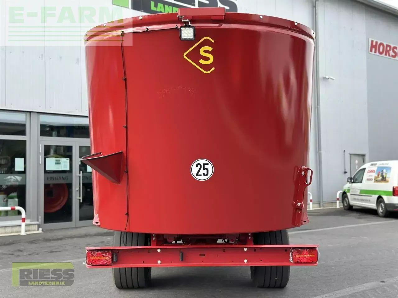 Strautmann verti-mix 2401 double - Veeteelt materiaal: afbeelding 3 Strautmann verti-mix 2401 double - Veeteelt materiaal: afbeelding 3