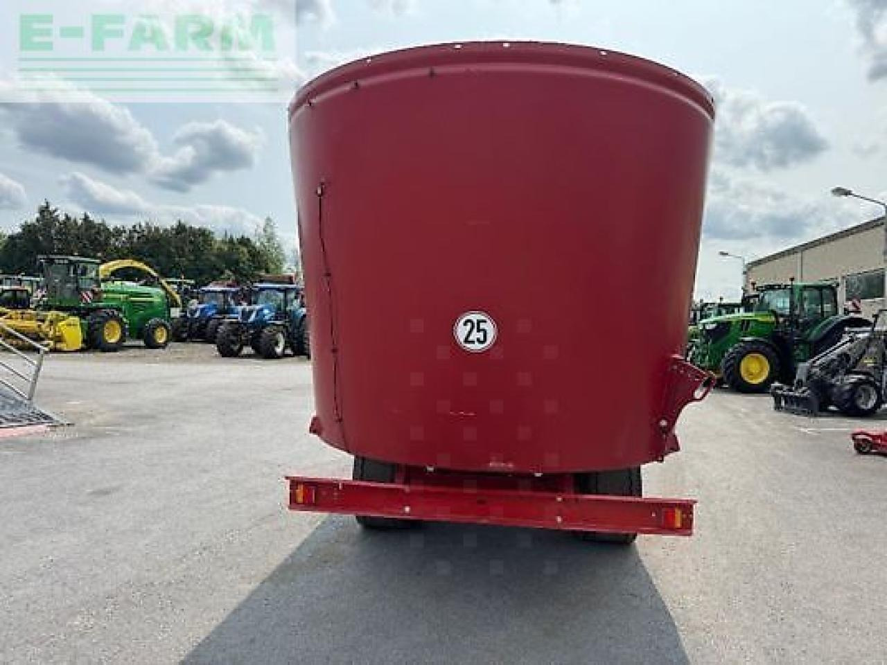 Strautmann vertimix 2401 - Veeteelt materiaal: afbeelding 3 Strautmann vertimix 2401 - Veeteelt materiaal: afbeelding 3