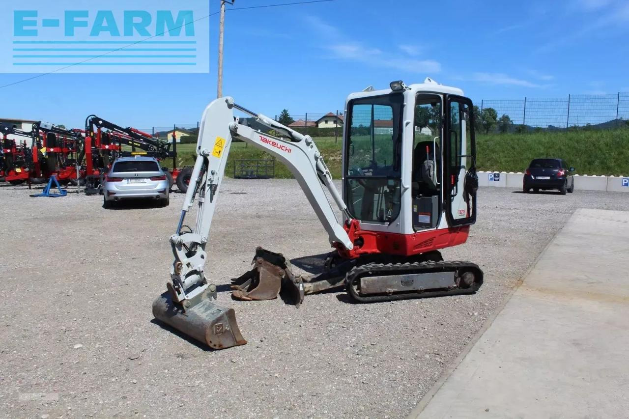 Takeuchi minibagger tb 216 mit powertilt - Minigraafmachine: afbeelding 1 Takeuchi minibagger tb 216 mit powertilt - Minigraafmachine: afbeelding 1