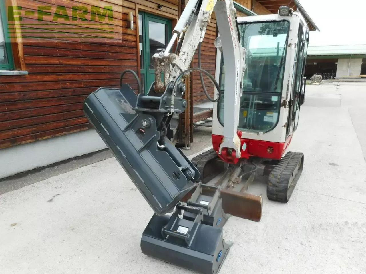 Takeuchi tb 216 ( 1.865kg ) schnellwechsler neu! löffel - Minigraafmachine: afbeelding 5 Takeuchi tb 216 ( 1.865kg ) schnellwechsler neu! löffel - Minigraafmachine: afbeelding 5