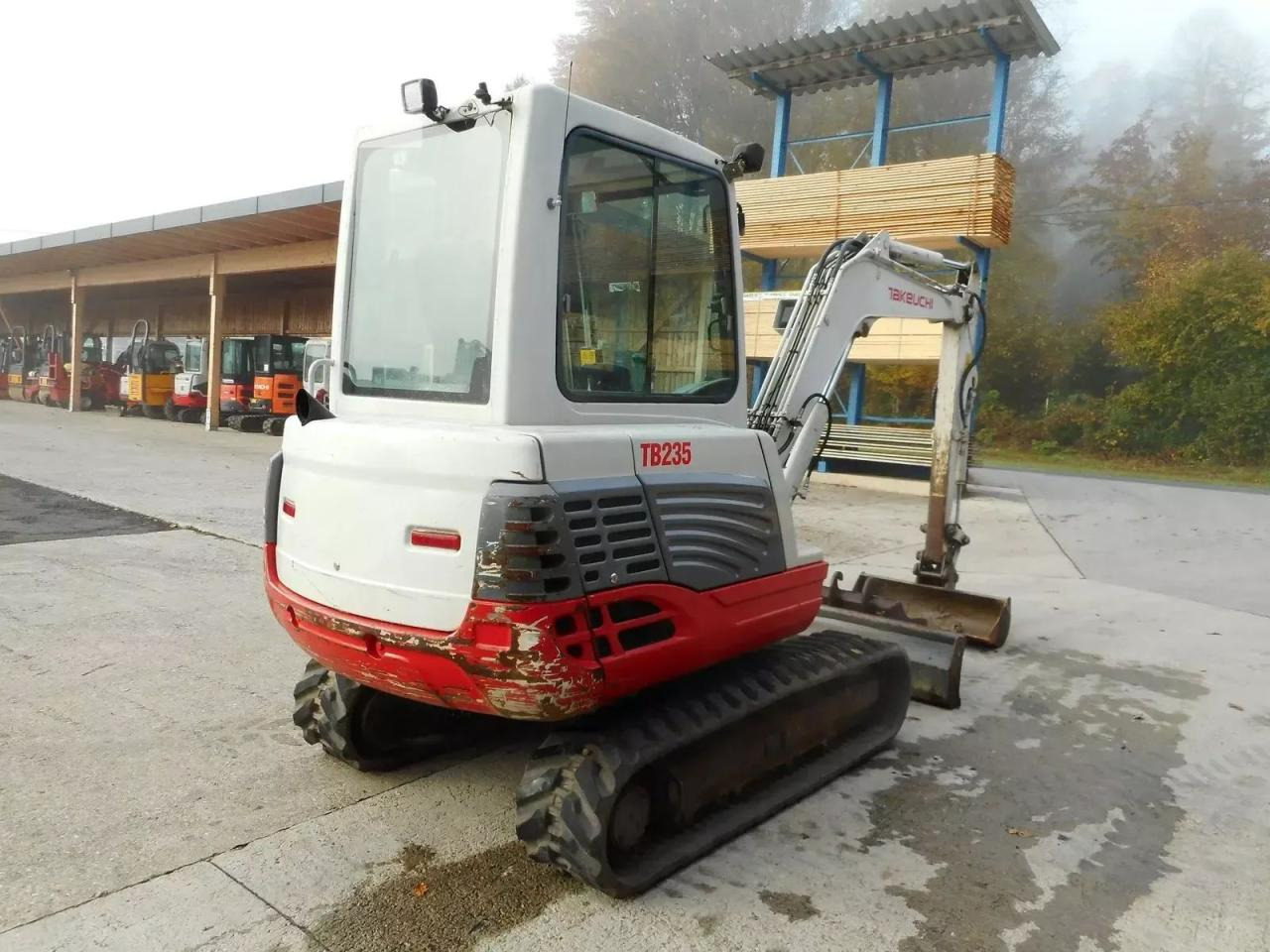 Takeuchi tb 235 ( 3.530kg ) hydr. sw + 3 löffel - Minigraafmachine: afbeelding 4 Takeuchi tb 235 ( 3.530kg ) hydr. sw + 3 löffel - Minigraafmachine: afbeelding 4