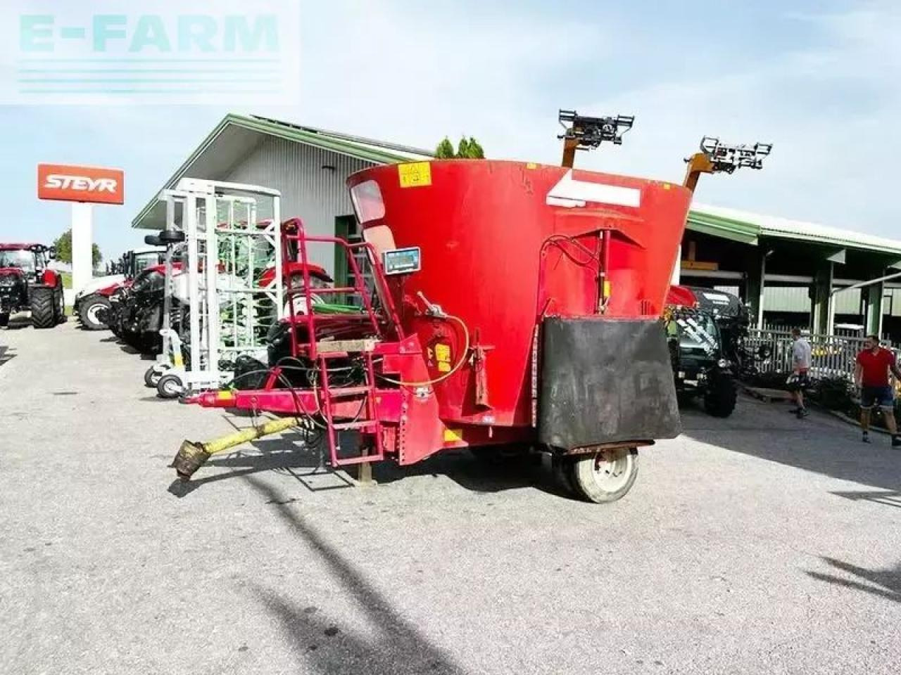 Trioliet solomix 1000 futtermischwagen - Veeteelt materiaal: afbeelding 1 Trioliet solomix 1000 futtermischwagen - Veeteelt materiaal: afbeelding 1
