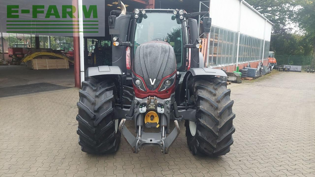 Valtra T 174 - Tractor: afbeelding 3 Valtra T 174 - Tractor: afbeelding 3
