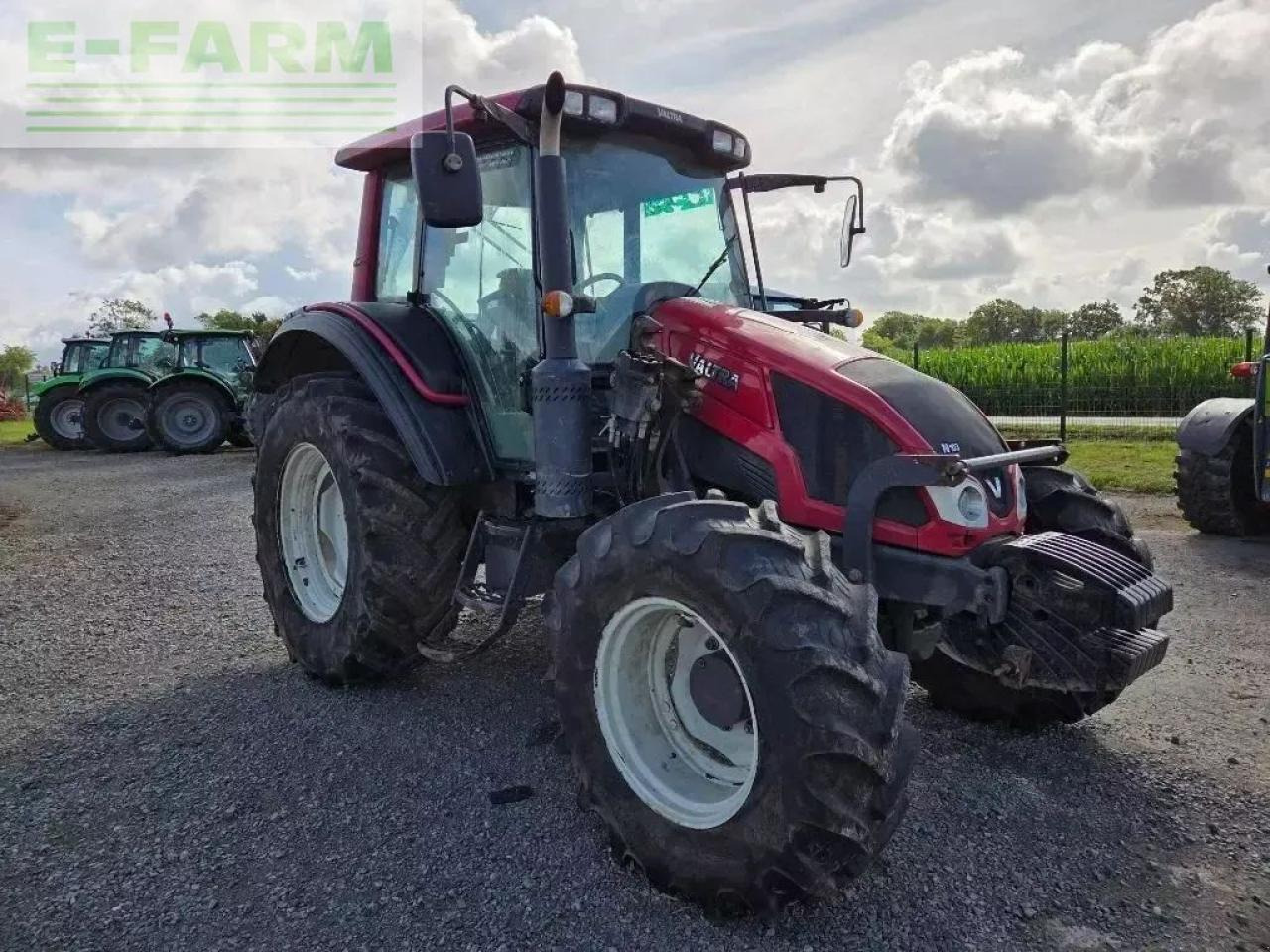 Valtra n103 - Tractor: afbeelding 2 Valtra n103 - Tractor: afbeelding 2
