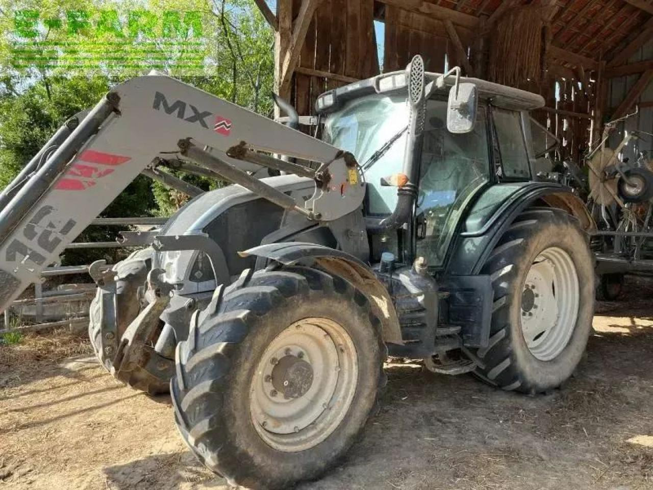 Valtra n123 - Tractor: afbeelding 1 Valtra n123 - Tractor: afbeelding 1