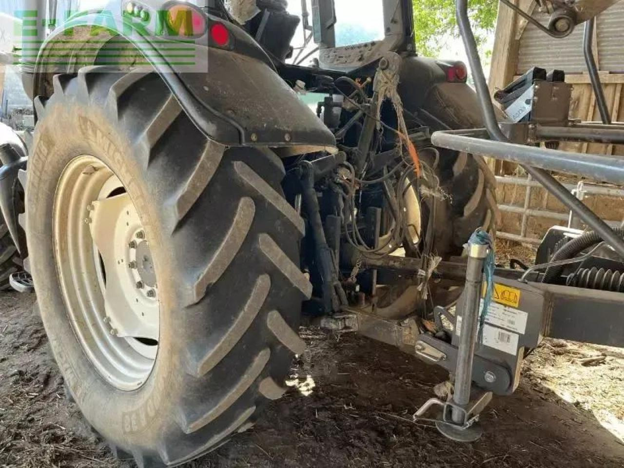 Valtra n123 - Tractor: afbeelding 5 Valtra n123 - Tractor: afbeelding 5