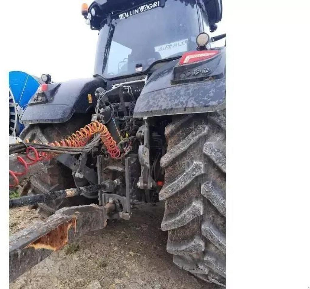 Valtra s374 - Tractor: afbeelding 4 Valtra s374 - Tractor: afbeelding 4