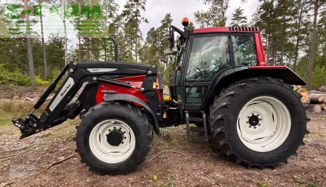 Valtra x 100 knicklenker mit quicke frontlader - Tractor: afbeelding 2 Valtra x 100 knicklenker mit quicke frontlader - Tractor: afbeelding 2