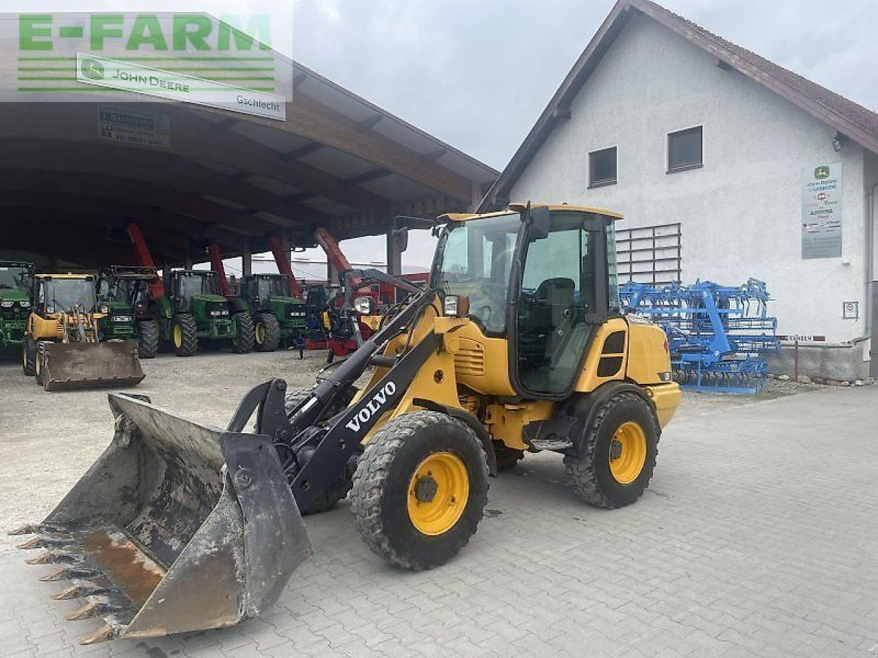 Volvo l 25f - Minigraafmachine: afbeelding 1 Volvo l 25f - Minigraafmachine: afbeelding 1