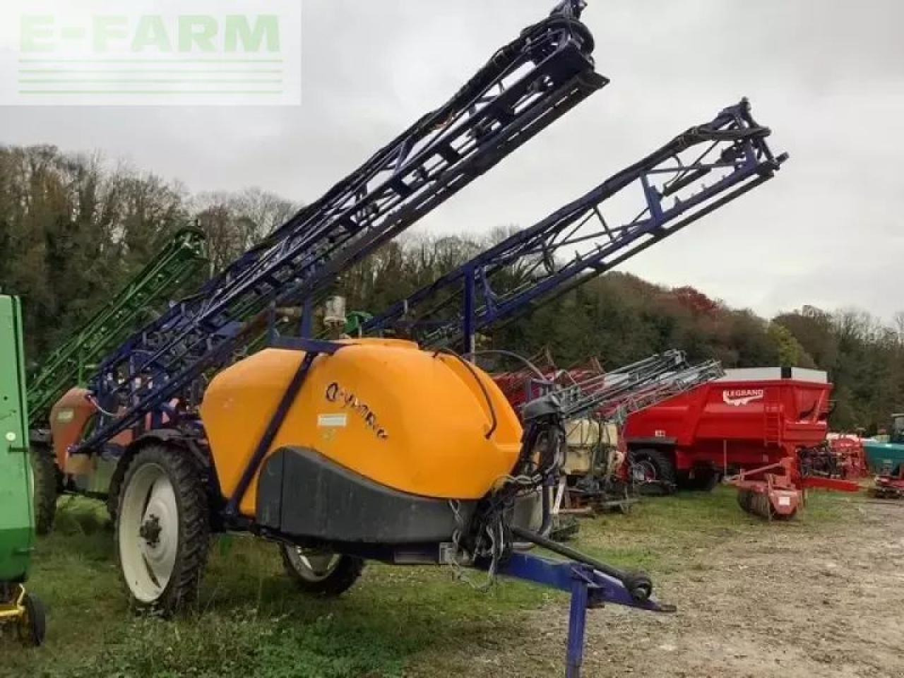 Olympia320s - Getrokken veldspuit: afbeelding 2 Olympia320s - Getrokken veldspuit: afbeelding 2