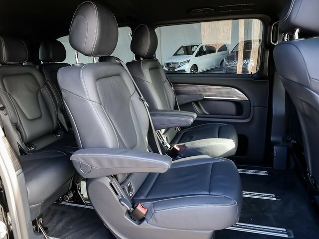 MERCEDES-BENZ EQV 300 Avantgarde Line,lang,7Sitze,2xKlima,LED... - Personenvervoer, Elektrische bedrijfswagen: afbeelding 4 MERCEDES-BENZ EQV 300 Avantgarde Line,lang,7Sitze,2xKlima,LED... - Personenvervoer, Elektrische bedrijfswagen: afbeelding 4
