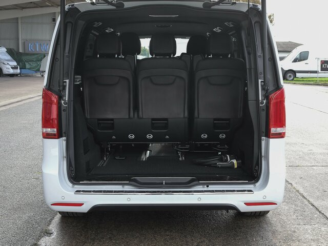 MERCEDES-BENZ EQV 300 Avantgarde Line,lang,7Sitze,2xKlima,LED... - Personenvervoer, Elektrische bedrijfswagen: afbeelding 2 MERCEDES-BENZ EQV 300 Avantgarde Line,lang,7Sitze,2xKlima,LED... - Personenvervoer, Elektrische bedrijfswagen: afbeelding 2