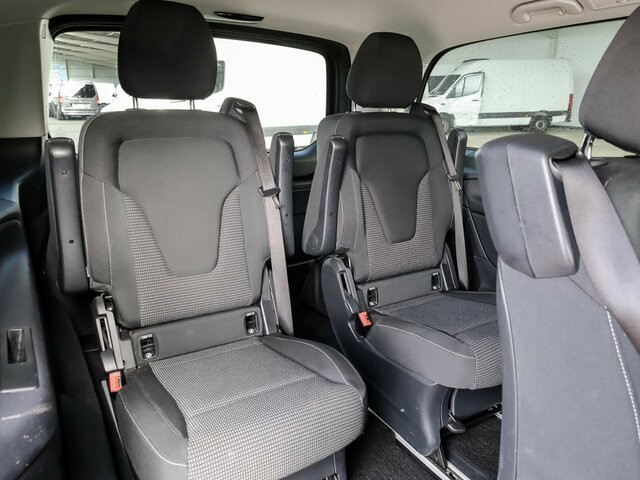 MERCEDES-BENZ EQV 300 lang,7Sitze,2xelektr.Schiebetür,EasyPack... - Personenvervoer, Elektrische bedrijfswagen: afbeelding 3 MERCEDES-BENZ EQV 300 lang,7Sitze,2xelektr.Schiebetür,EasyPack... - Personenvervoer, Elektrische bedrijfswagen: afbeelding 3
