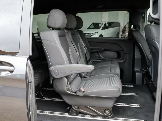 MERCEDES-BENZ EQV 300 lang,8Sitzer,2xSchiebetür,360°Kamera... - Minibus, Elektrische bus: afbeelding 5 MERCEDES-BENZ EQV 300 lang,8Sitzer,2xSchiebetür,360°Kamera... - Minibus, Elektrische bus: afbeelding 5