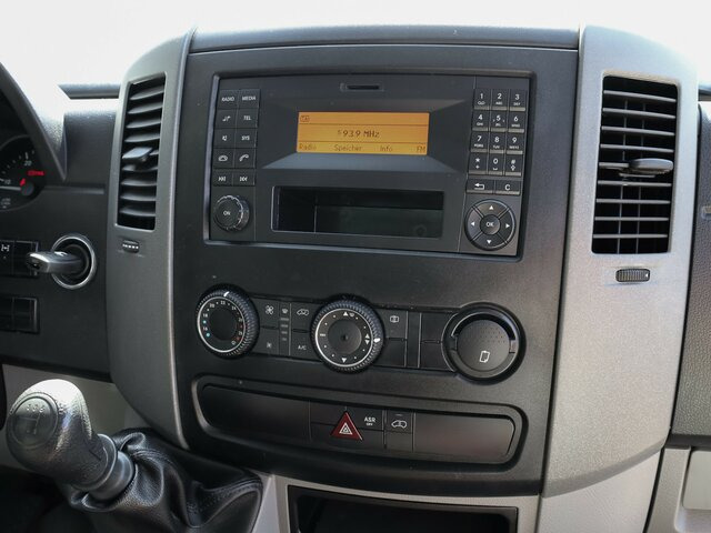 MERCEDES-BENZ Sprinter 316CDI Pritsche,Allrad,Klima... - Bestelwagen met open laadbak: afbeelding 3 MERCEDES-BENZ Sprinter 316CDI Pritsche,Allrad,Klima... - Bestelwagen met open laadbak: afbeelding 3