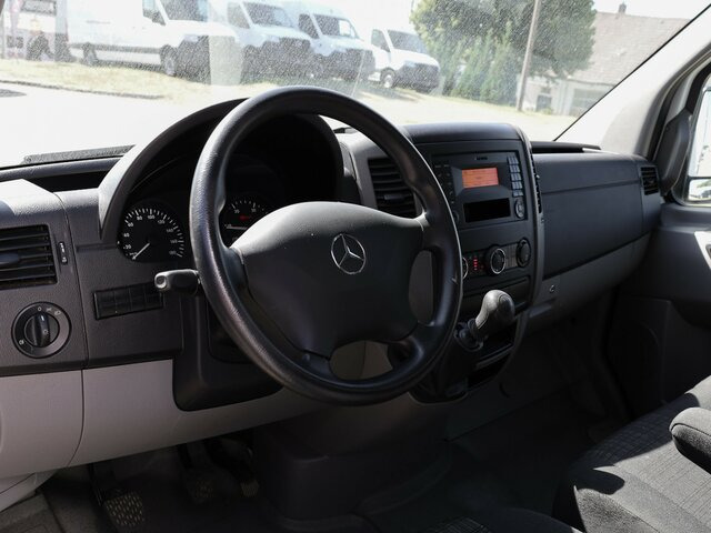 MERCEDES-BENZ Sprinter 316CDI Pritsche,Allrad,Klima... - Huifzeil bedrijfswagen: afbeelding 4 MERCEDES-BENZ Sprinter 316CDI Pritsche,Allrad,Klima... - Huifzeil bedrijfswagen: afbeelding 4