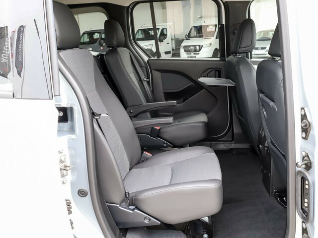 MERCEDES-BENZ T 180 Progressive,AMF Rollstuhlrampe,LED,Navi... - Personenvervoer: afbeelding 3 MERCEDES-BENZ T 180 Progressive,AMF Rollstuhlrampe,LED,Navi... - Personenvervoer: afbeelding 3