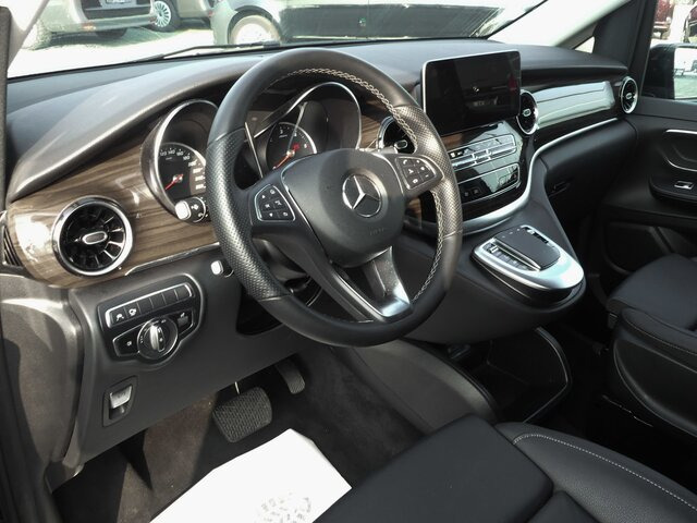 MERCEDES-BENZ V 300 Avantgarde Extralang,2xSchiebetür elektr.... - Personenvervoer: afbeelding 4 MERCEDES-BENZ V 300 Avantgarde Extralang,2xSchiebetür elektr.... - Personenvervoer: afbeelding 4