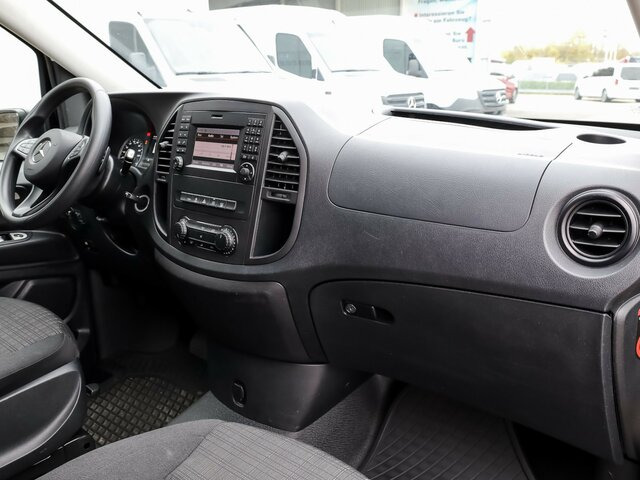 MERCEDES-BENZ Vito 114 TourerPro,Extralang,8Sitzer,Automatik... - Minibus, Personenvervoer: afbeelding 4 MERCEDES-BENZ Vito 114 TourerPro,Extralang,8Sitzer,Automatik... - Minibus, Personenvervoer: afbeelding 4