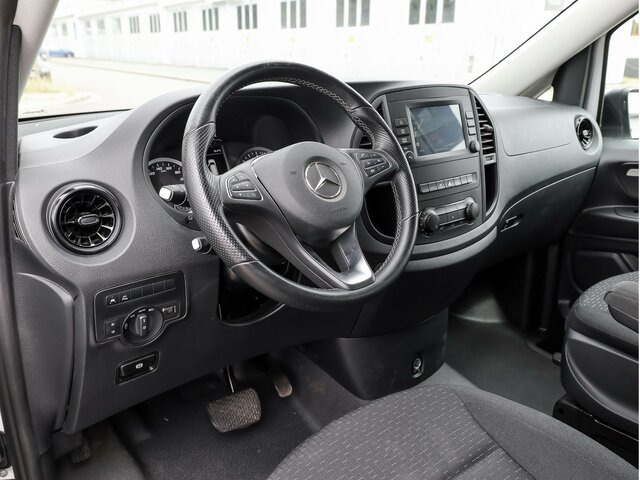 MERCEDES-BENZ Vito 114 TourerPro,lang,Automatik,8Sitze,Kamera - Minibus, Personenvervoer: afbeelding 5 MERCEDES-BENZ Vito 114 TourerPro,lang,Automatik,8Sitze,Kamera - Minibus, Personenvervoer: afbeelding 5