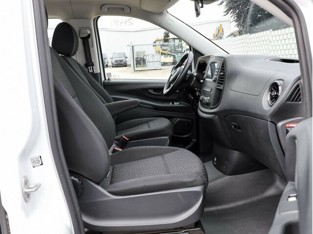 MERCEDES-BENZ Vito 114 TourerPro,lang,Automatik,8Sitze,Kamera - Minibus, Personenvervoer: afbeelding 3 MERCEDES-BENZ Vito 114 TourerPro,lang,Automatik,8Sitze,Kamera - Minibus, Personenvervoer: afbeelding 3