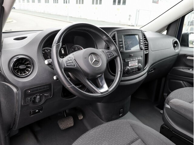 MERCEDES-BENZ Vito 114 TourerPro,lang,Automatik,8Sitze,Kamera - Minibus, Personenvervoer: afbeelding 5 MERCEDES-BENZ Vito 114 TourerPro,lang,Automatik,8Sitze,Kamera - Minibus, Personenvervoer: afbeelding 5