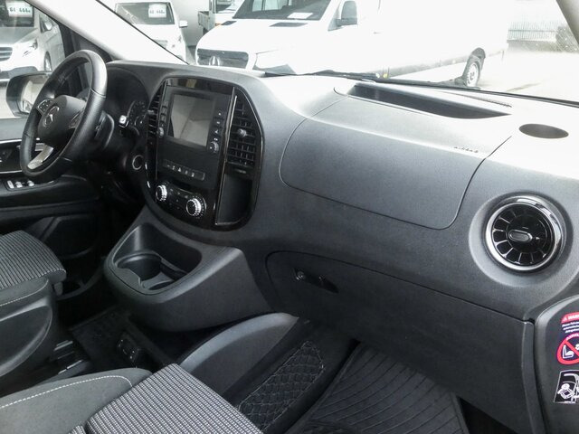 MERCEDES-BENZ Vito Marco Polo Activity Edition,AHK,Markise - Buscamper: afbeelding 4 MERCEDES-BENZ Vito Marco Polo Activity Edition,AHK,Markise - Buscamper: afbeelding 4