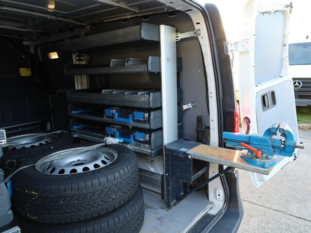 MERCEDES-BENZ Vito114CDI KA lang ,Klima,SortimoRegalsystem... - Kleine bestelwagen: afbeelding 2 MERCEDES-BENZ Vito114CDI KA lang ,Klima,SortimoRegalsystem... - Kleine bestelwagen: afbeelding 2