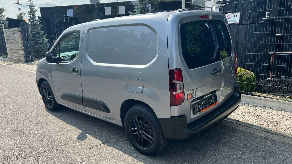 Citroën Berlingo 1.5 Blue HDI, Kasten, 8 Reifen, Klima - Bestelwagen gesloten laadbak: afbeelding 5 Citroën Berlingo 1.5 Blue HDI, Kasten, 8 Reifen, Klima - Bestelwagen gesloten laadbak: afbeelding 5