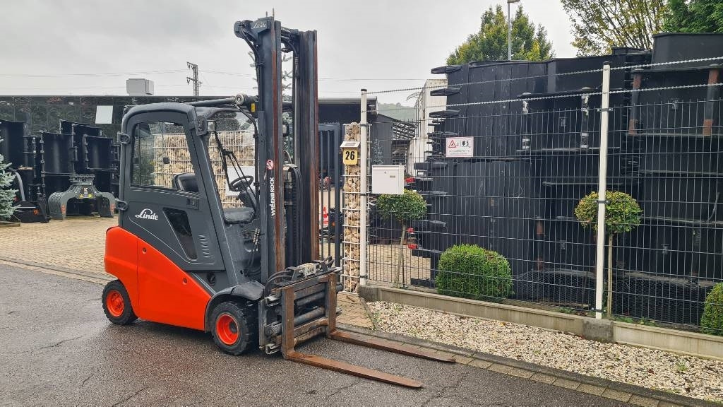 Linde H 20 D, Triplex, Seitenschieber, Positionierer - Diesel heftruck: afbeelding 5 Linde H 20 D, Triplex, Seitenschieber, Positionierer - Diesel heftruck: afbeelding 5