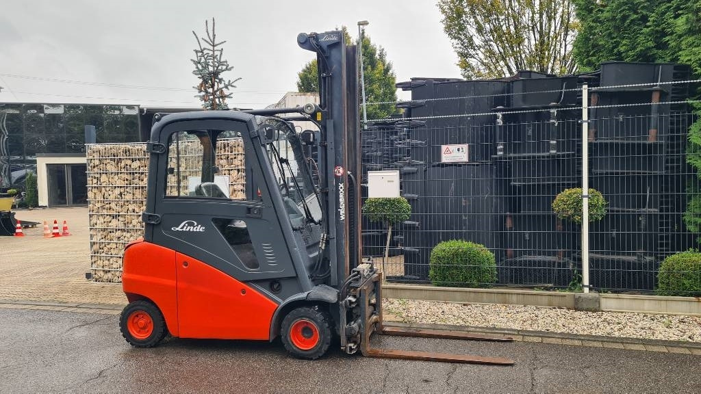 Linde H 20 D, Triplex, Seitenschieber, Positionierer - Diesel heftruck: afbeelding 4 Linde H 20 D, Triplex, Seitenschieber, Positionierer - Diesel heftruck: afbeelding 4