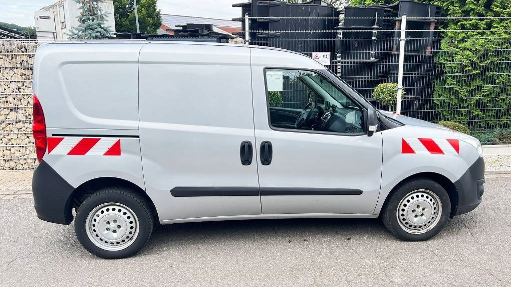 Opel Combo, 1.3 CDTi, Kastenwagen, Klima, PDC  - Bestelwagen gesloten laadbak: afbeelding 2 Opel Combo, 1.3 CDTi, Kastenwagen, Klima, PDC  - Bestelwagen gesloten laadbak: afbeelding 2