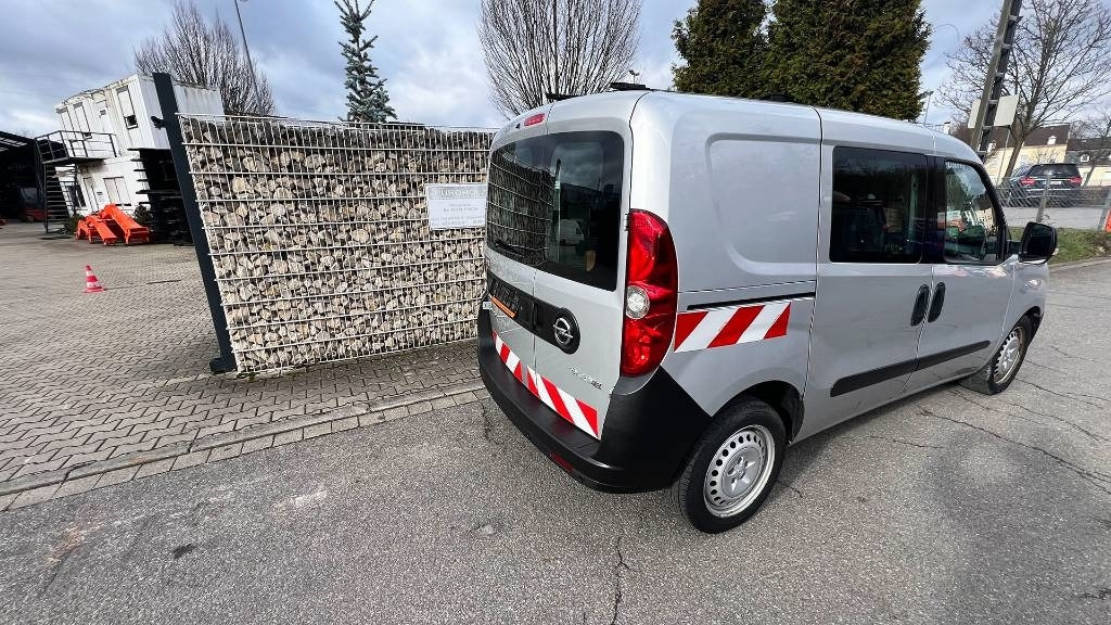 Opel Combo 1.3, Kasten, Transporter, Werkstattschränke - Bestelwagen gesloten laadbak: afbeelding 3 Opel Combo 1.3, Kasten, Transporter, Werkstattschränke - Bestelwagen gesloten laadbak: afbeelding 3