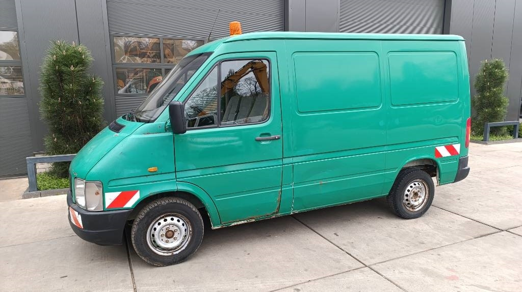 Volkswagen LT 28 Kastenwagen Werkstattsschränke Motorschaden - Bestelwagen gesloten laadbak: afbeelding 3 Volkswagen LT 28 Kastenwagen Werkstattsschränke Motorschaden - Bestelwagen gesloten laadbak: afbeelding 3