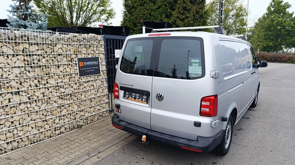 Volkswagen Transporter T6 TDI, Werkstattschränke Standheizung  - Bestelwagen gesloten laadbak: afbeelding 4 Volkswagen Transporter T6 TDI, Werkstattschränke Standheizung  - Bestelwagen gesloten laadbak: afbeelding 4