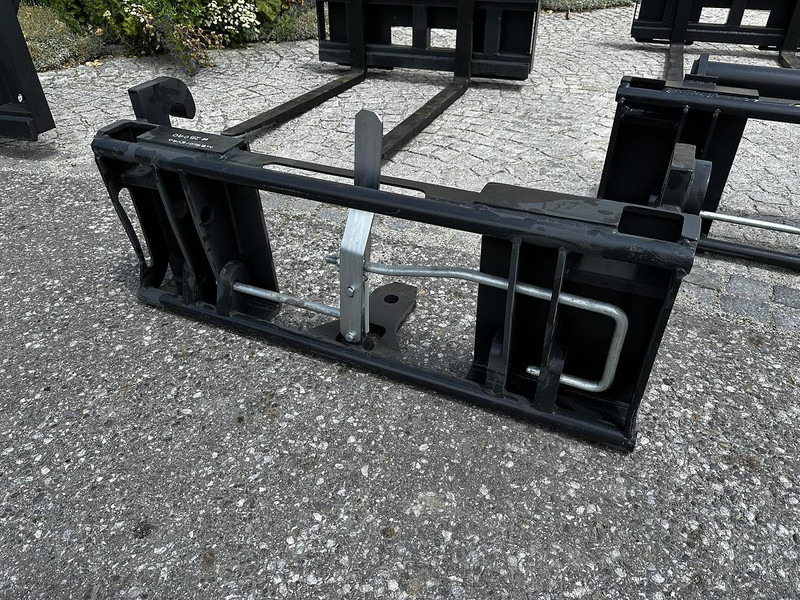 Big Adapter Merlo passend zu Euro Aufnahme - Aanbouwdeel: afbeelding 1 Big Adapter Merlo passend zu Euro Aufnahme - Aanbouwdeel: afbeelding 1